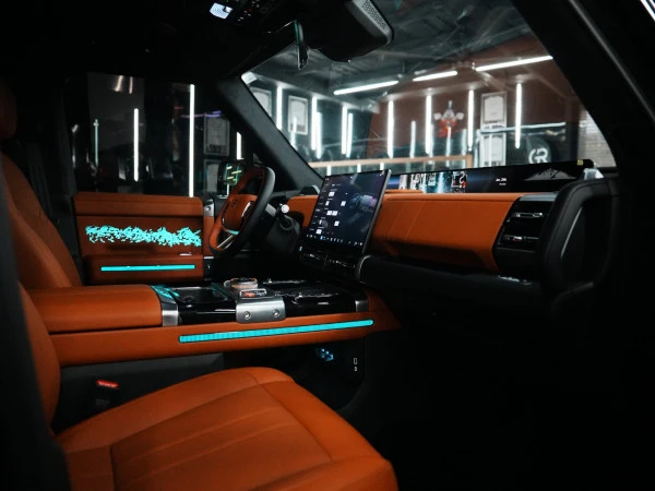  Black Jetour G700 Photo 