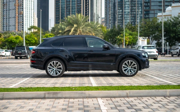  Black Bentley Bentayga Photo 