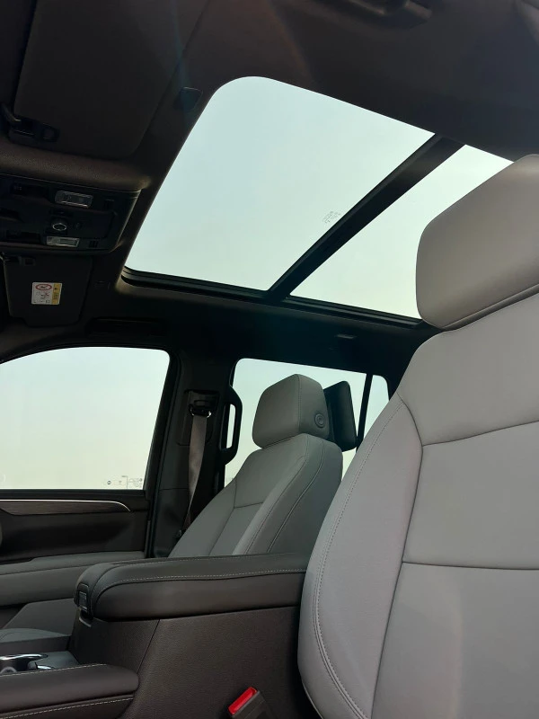  Black Chevrolet Tahoe Photo 