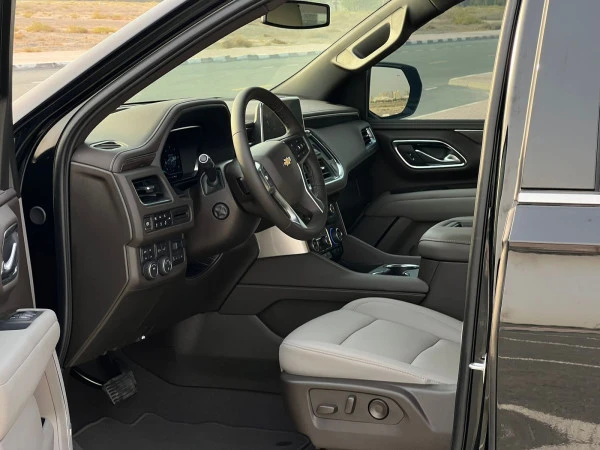  Black Chevrolet Tahoe Photo 