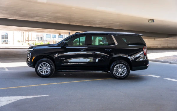  Black Chevrolet Tahoe Photo 