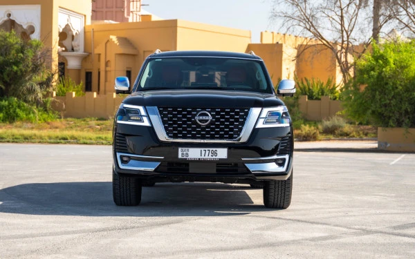  Black Nissan Patrol Platinum Photo 