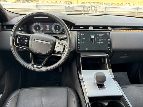  Black Range Rover Velar Photo 