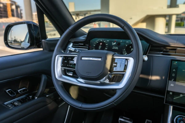  Black Range Rover Vogue HSE Photo 