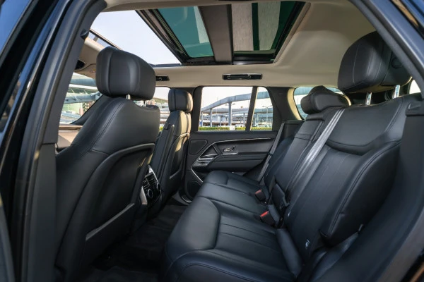  Black Range Rover Vogue HSE Photo 