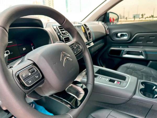  White Citroen C5 Aircross Photo 