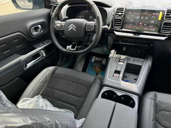  White Citroen C5 Aircross Photo 