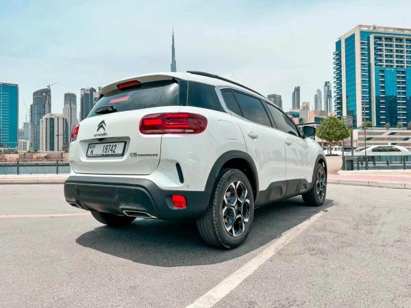  White Citroen C5 Aircross Photo 