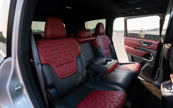  Silver Nissan Patrol Platinum V6 Photo 