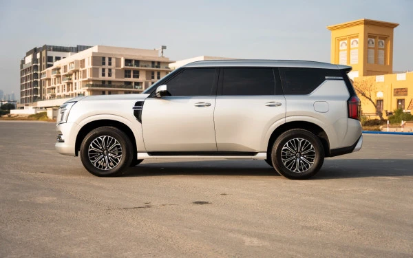  Silver Nissan Patrol Platinum V6 Photo 