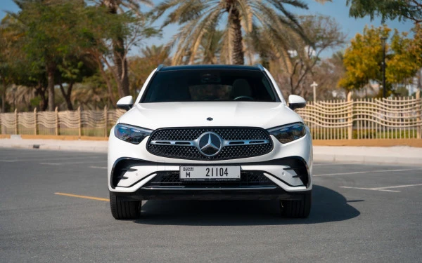  White Mercedes GLC 200 SUV Photo 